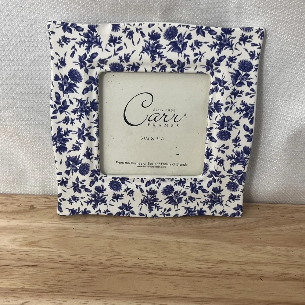 Carr frames floral